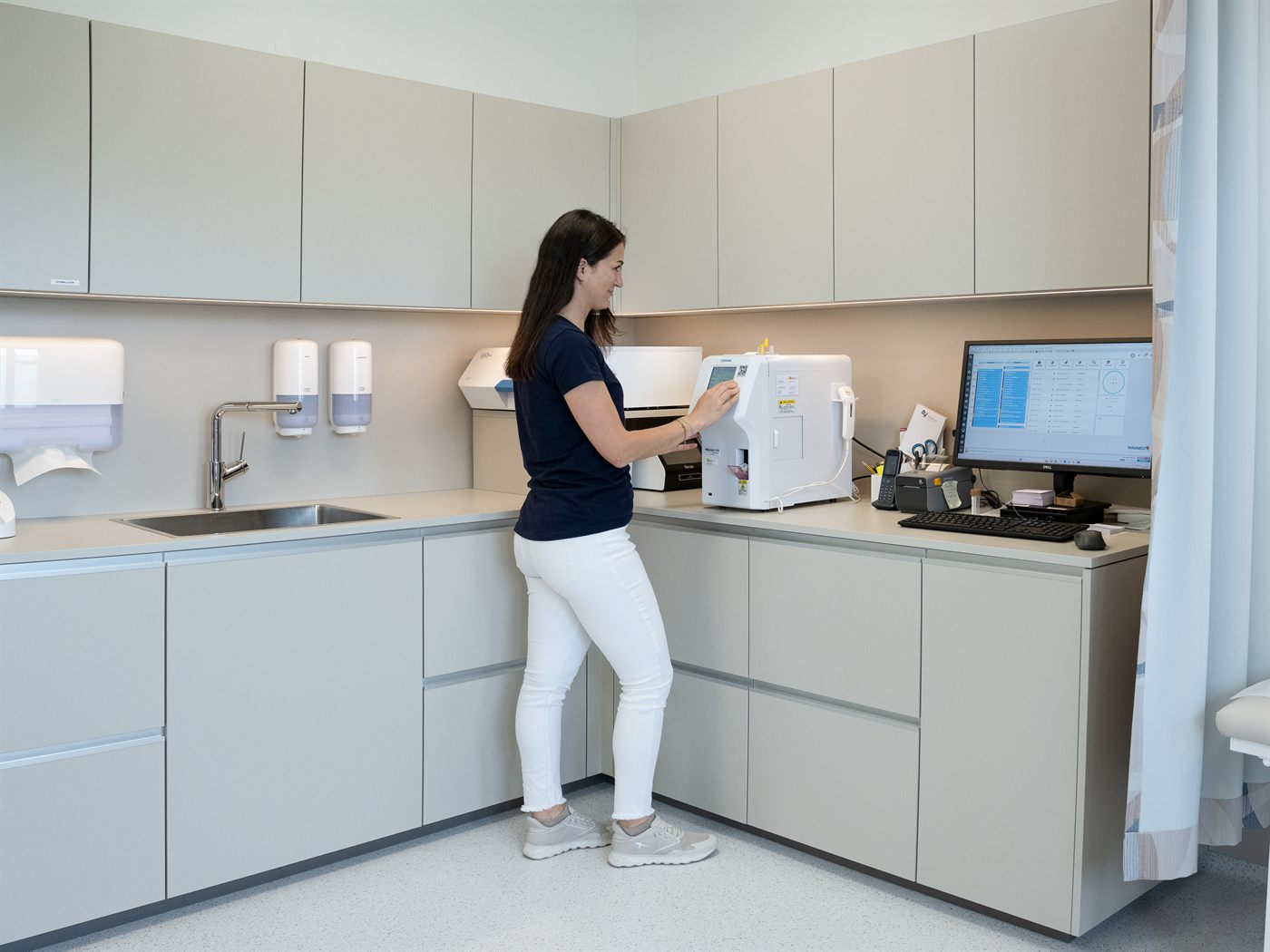 Ordinationsassistentin im hauseigenen Labor